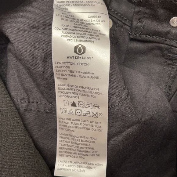 Denizen from Levi’s high rise skinny - Picture 3 of 3